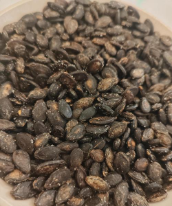 过期炒西瓜子能养花吗