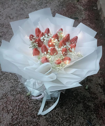 怎么包草莓花束纱布