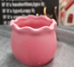 粉色养花盆