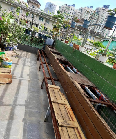 屋顶养花搭架