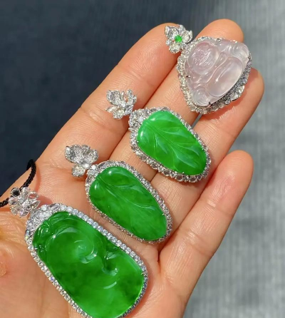 钻石翡翠长什么