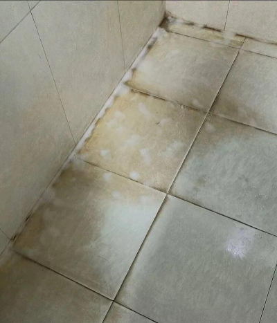 养花瓷砖起水垢