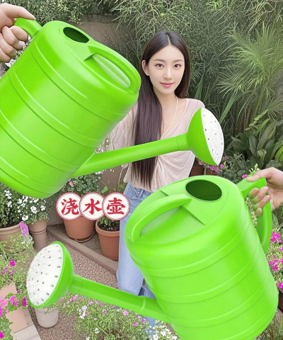 洒水壶养花必备
