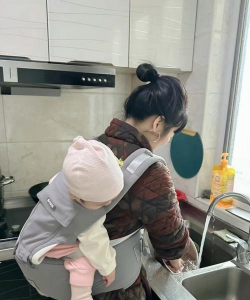 玫瑰花怎么养才不会枯萎，掌握浇水施肥技巧，轻松延长花期