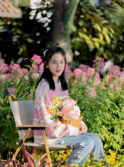 玫瑰花怎么养才不会枯萎，掌握浇水施肥技巧，轻松延长花期