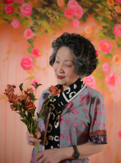 玫瑰花怎么养才不会枯萎，掌握浇水施肥技巧，轻松延长花期