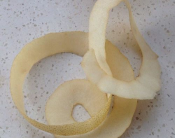 玫瑰花怎么养才不会枯萎，掌握浇水施肥技巧，轻松延长花期