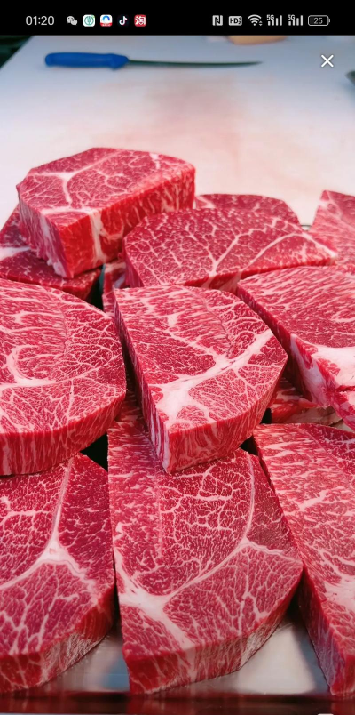 玫瑰花怎么养才不会枯萎，掌握浇水施肥技巧，轻松延长花期