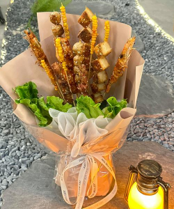 玫瑰花怎么养才不会枯萎，掌握浇水施肥技巧，轻松延长花期