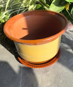 养花底部托盘加水