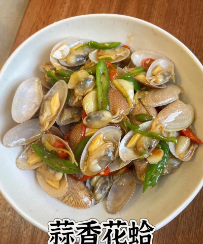 玫瑰花怎么养才不会枯萎，掌握浇水施肥技巧，轻松延长花期