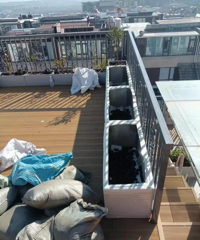 纸箱设备阳台养花