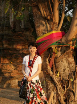 爱人如养花黄华