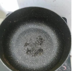 花后不粘锅怎么养，避免涂层脱落，延长使用寿命