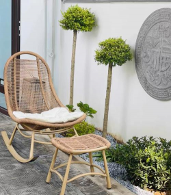 藤椅阳台养花 藤椅阳台养花