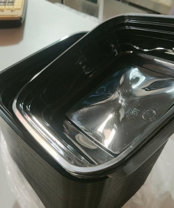 黑色外卖盒养花 黑色外卖盒养花