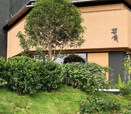 郑州门面绿化设计,提升店铺形象,吸引更多顾客 郑州门面绿化设计,提升店铺形象,吸引更多顾客