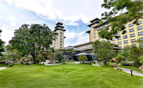 酒店绿化景观改造设计,提升环境品质,打造舒适体验 酒店绿化景观改造设计,提升环境品质,打造舒适体验