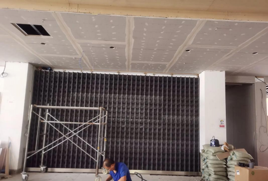 垂直绿化墙设计,提升空间美感,改善居住环境 垂直绿化墙设计,提升空间美感,改善居住环境