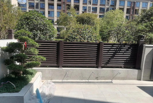 绿化护栏设计,提升环境美感,保障安全实用 绿化护栏设计,提升环境美感,保障安全实用