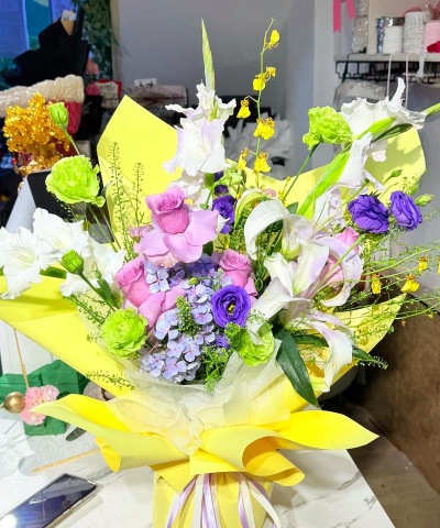 矿泉水瓶养花，废物利用，轻松打造小花园