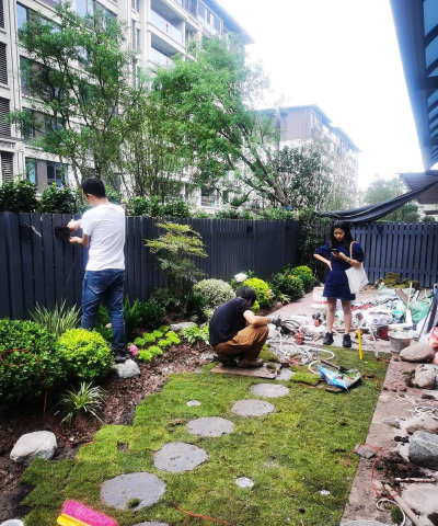 花卉园艺工，掌握专业技能，创造美丽庭院