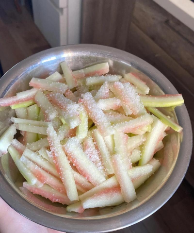 西瓜皮怎么做好吃