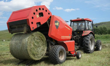 内蒙古兴安盟草原打草忙