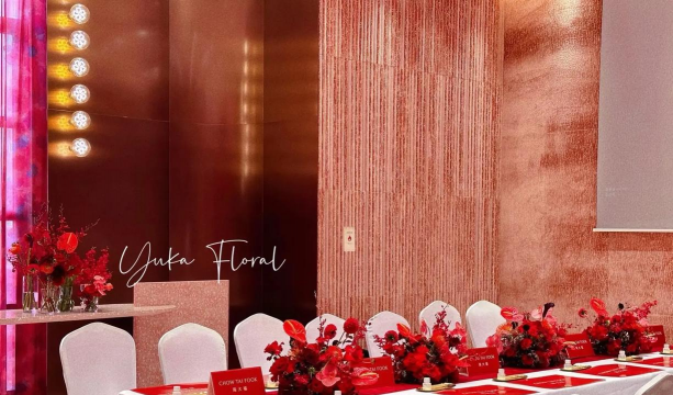 自然系红色花艺有哪些花 自然系红色花艺有哪些花