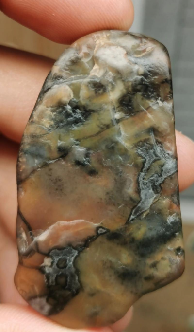 花有花纹的石头有哪些 花有花纹的石头有哪些