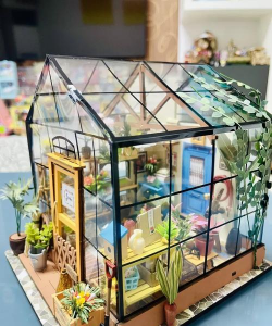 自制养花棚,轻松搭建,省钱实用 自制养花棚,轻松搭建,省钱实用